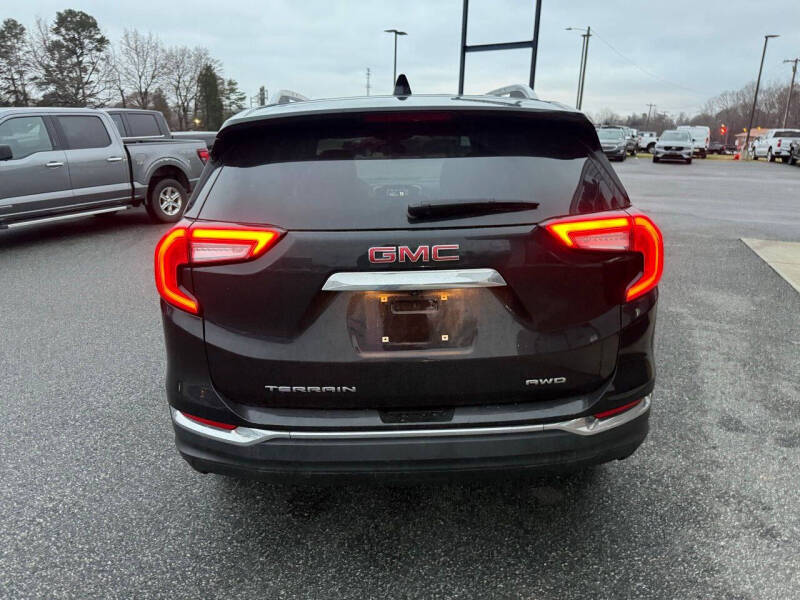 2022 GMC Terrain SLT
