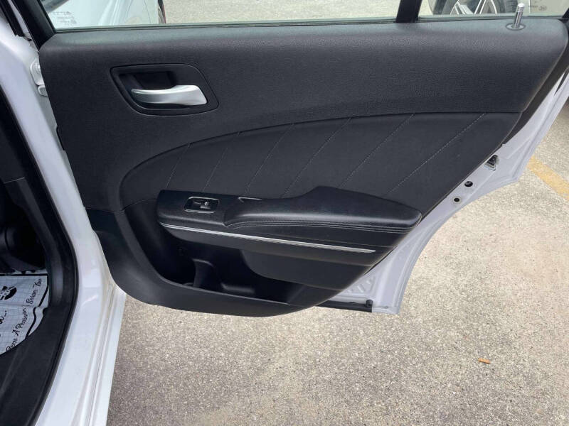 2016 Dodge Charger SXT