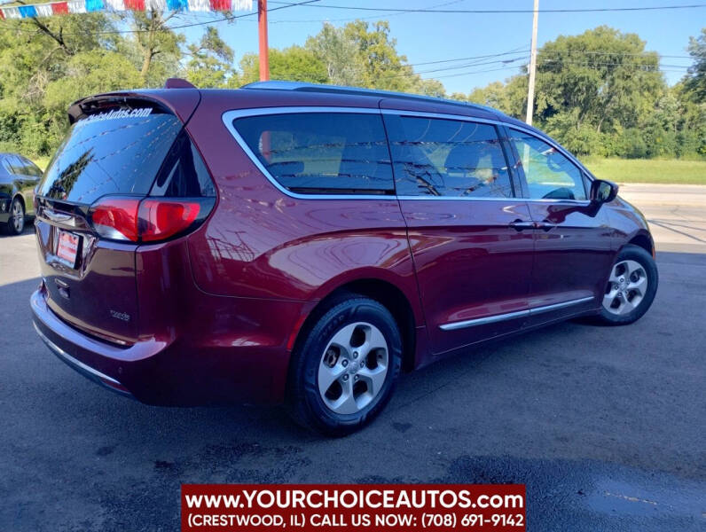 2017 Chrysler Pacifica Touring-L Plus