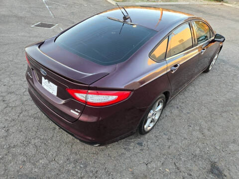 2013 Ford Fusion SE