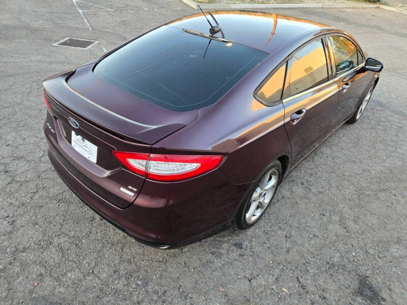2013 Ford Fusion SE