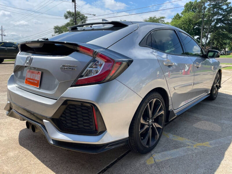 2018 Honda Civic Hatchback Sport Touring photo 7