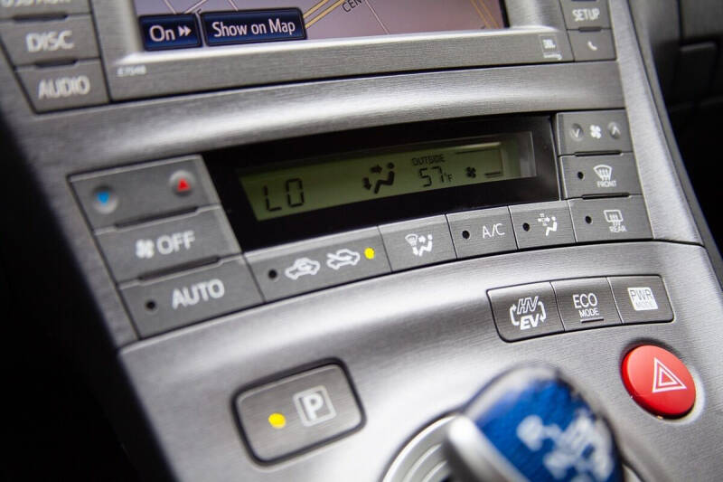 2013 Toyota Prius Plug-in Hybrid