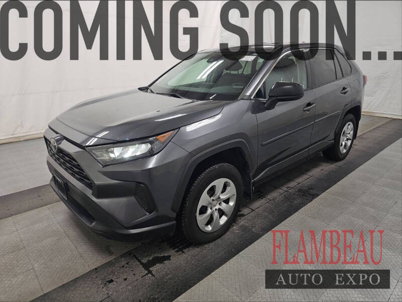 2022 Toyota RAV4 LE's photo