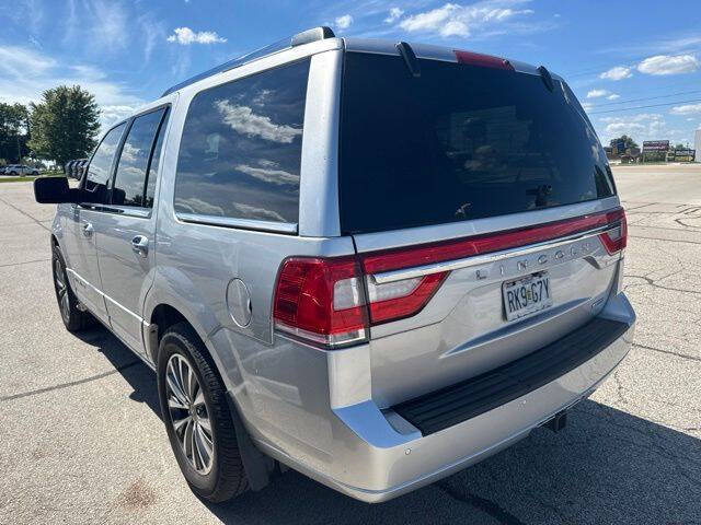 2016 Lincoln Navigator Select