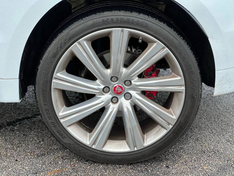 2019 Jaguar F-PACE S