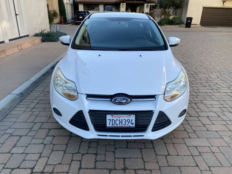 2014 Ford Focus SE photo 3