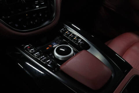 2021 Aston Martin DBX