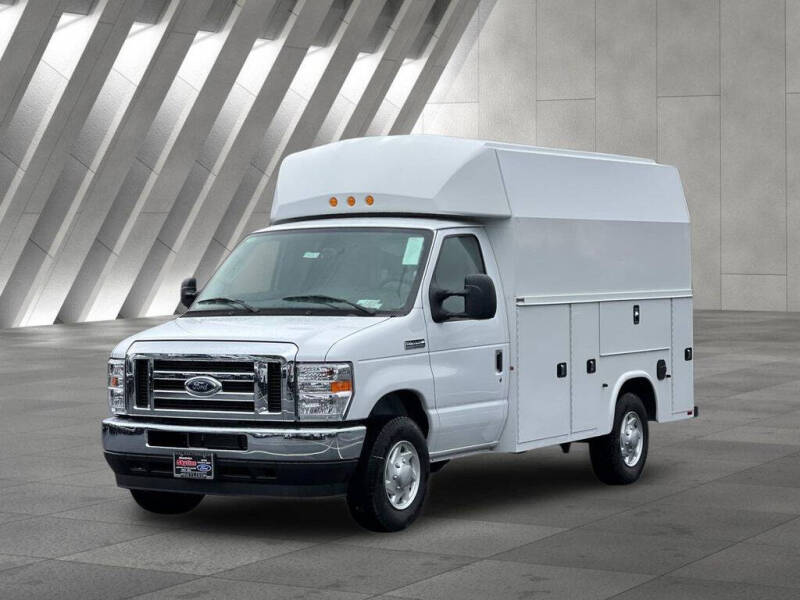 2025 Ford E-Series