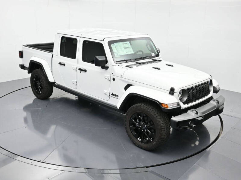 2025 Jeep Gladiator NightHawk