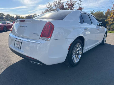 2016 Chrysler 300 C