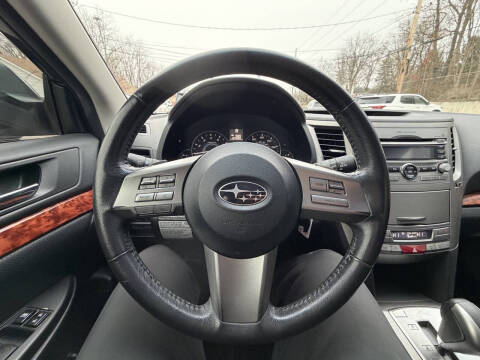 2010 Subaru Outback 2.5i Limited