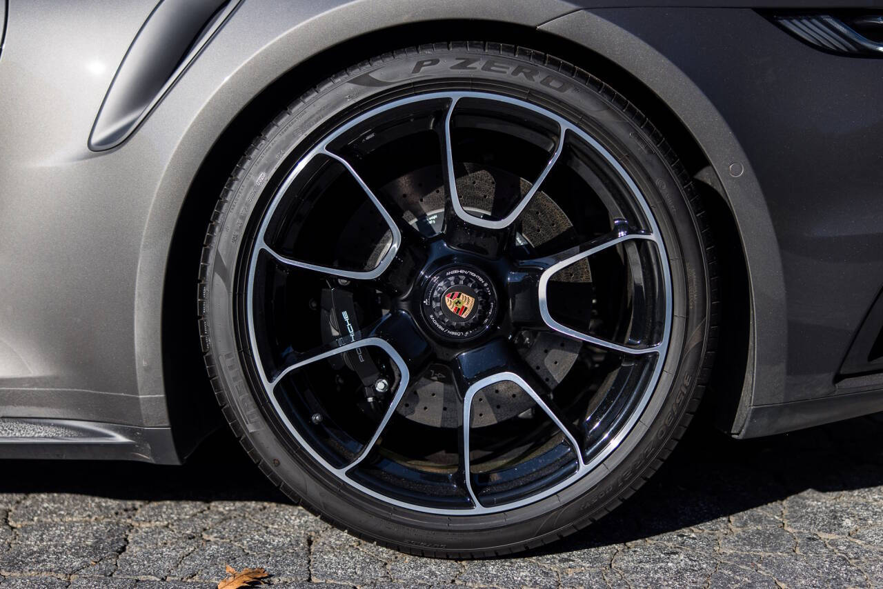 2023 Porsche 911 42