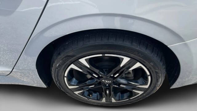2023 Kia K5