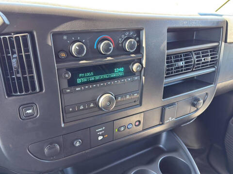 2025 Chevrolet Express 2500