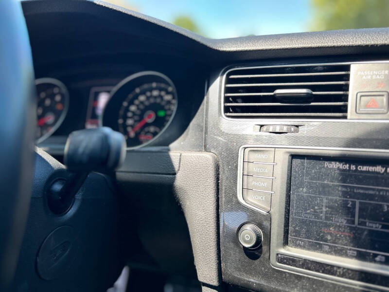 2017 Volkswagen Golf GTI SE