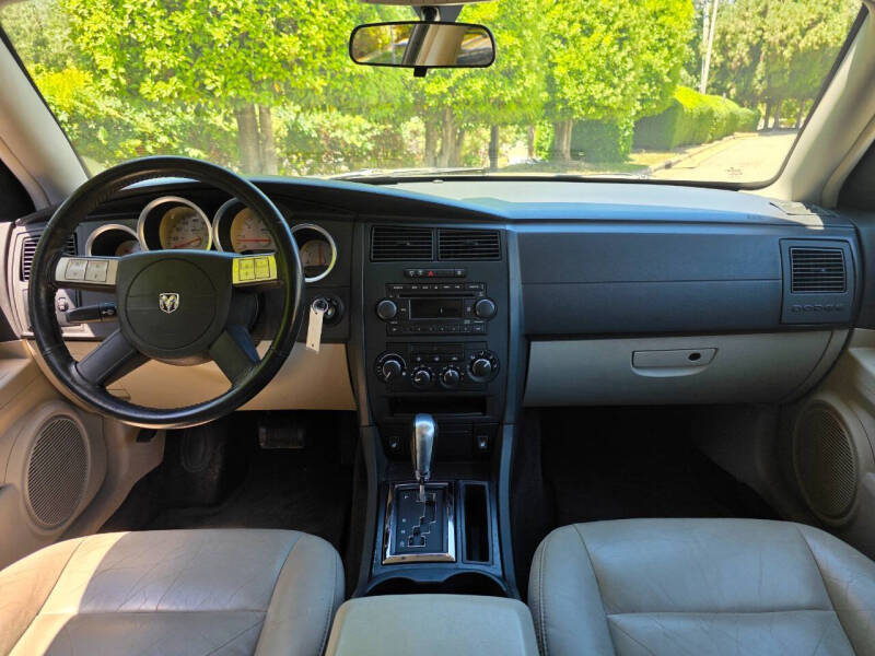 2005 Dodge Magnum RT