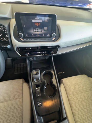 2022 Nissan Rogue SV