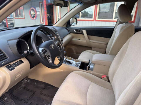 2013 Toyota Highlander Plus