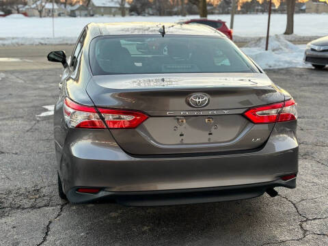 2020 Toyota Camry LE