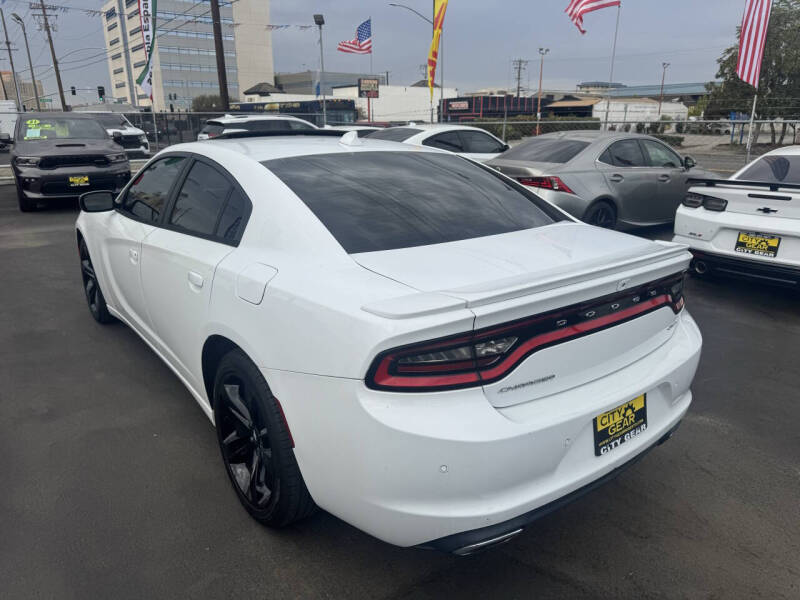 2015 Dodge Charger SXT