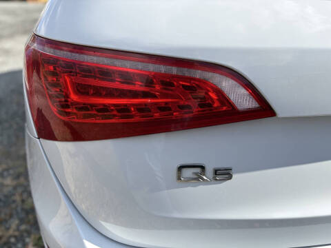 2012 Audi Q5 2.0T quattro Premium