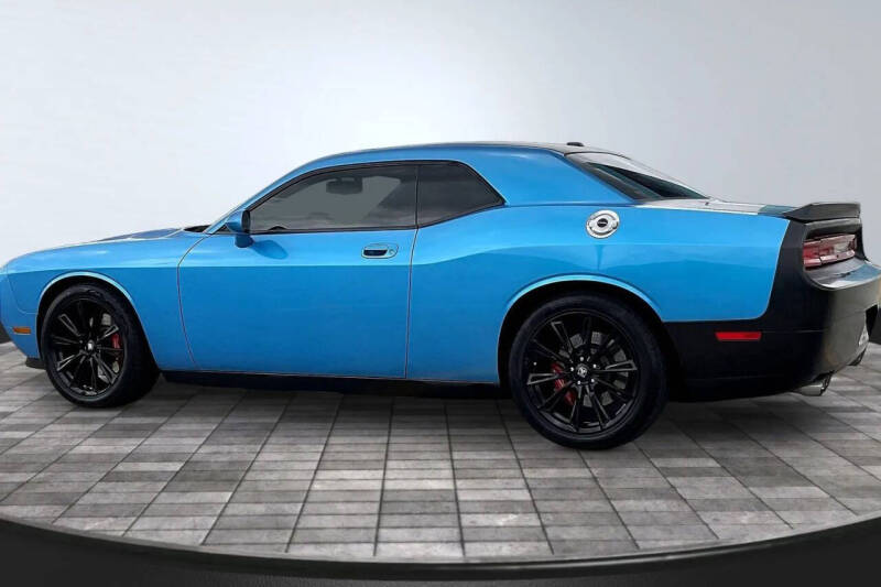 2010 Dodge Challenger SRT8