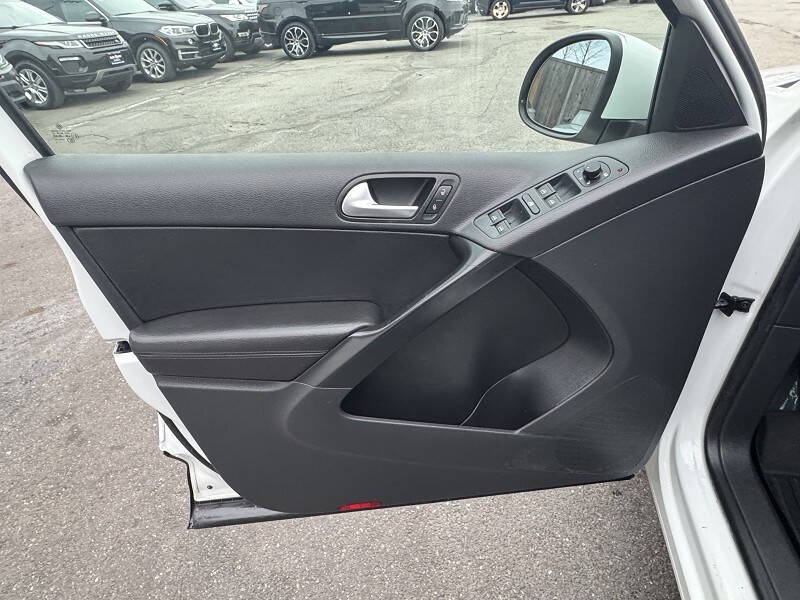 2015 Volkswagen Tiguan S 4Motion