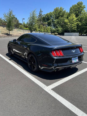 2017 Ford Mustang EcoBoost Premium