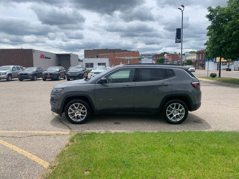 2023 Jeep Compass Latitude Lux