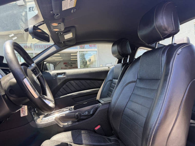 2014 Ford Mustang V6 Premium