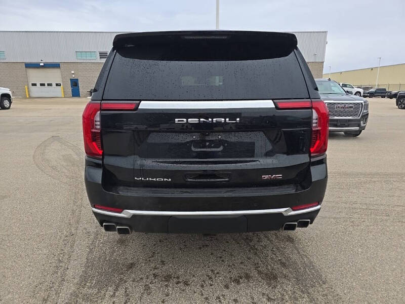 2025 GMC Yukon Denali