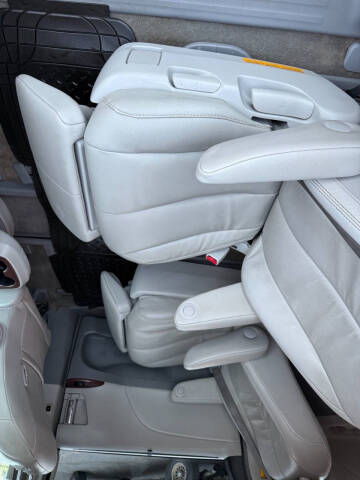 2013 Toyota Sienna XLE 7-Passenger