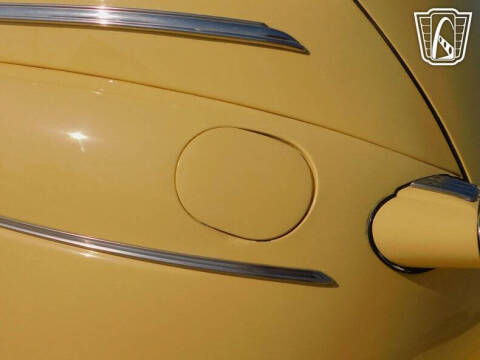 1942 Ford Super Deluxe