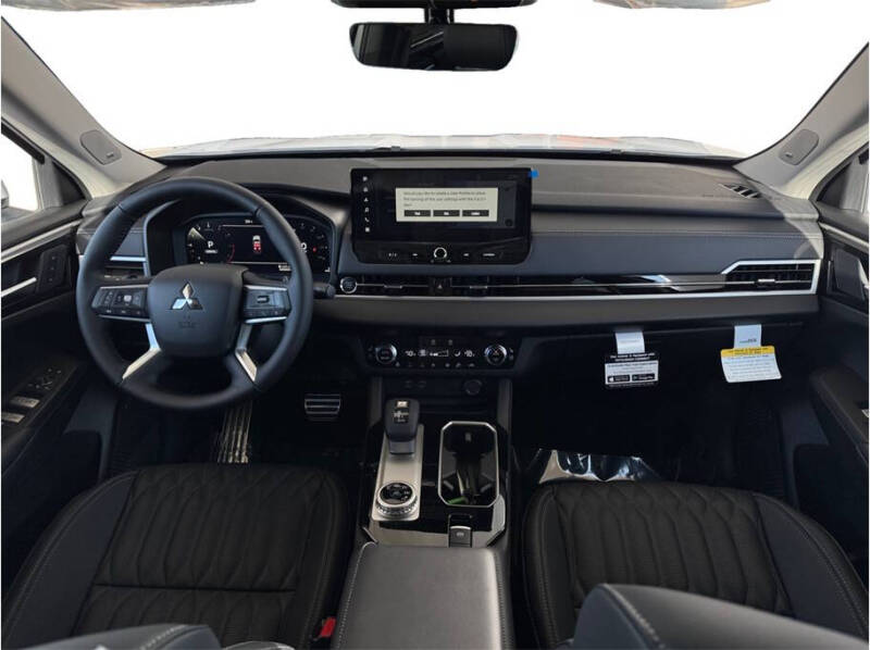 2026 Mitsubishi Outlander Black Edition