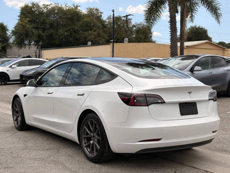 2021 Tesla Model 3 Standard Range Plus