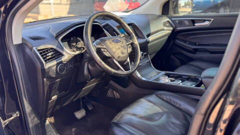 2020 Ford Edge Titanium