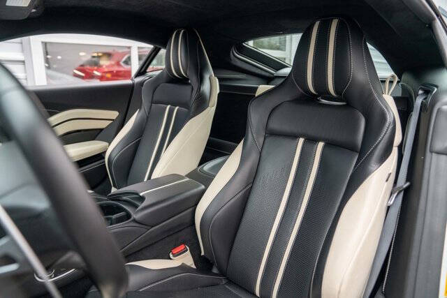 2020 Aston Martin Vantage 13