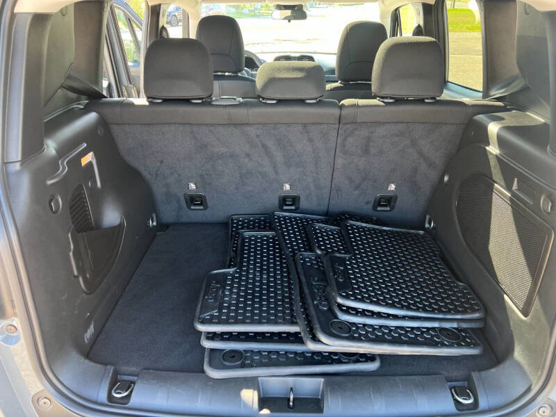 2023 Jeep Renegade Upland