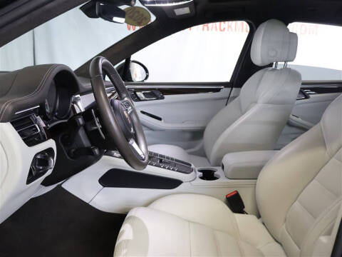 2020 Porsche Macan Turbo