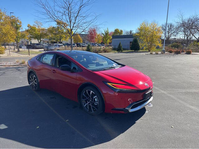 2026 Toyota Prius XSE Premium's photo