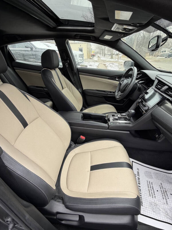 2018 Honda Civic EX-L w/Navi