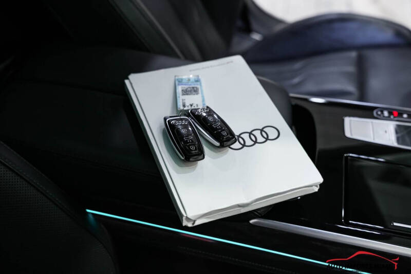 2022 Audi A8 L quattro 55 TFSI