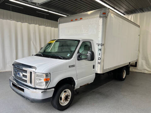 2014 Ford E-Series E-350 SD
