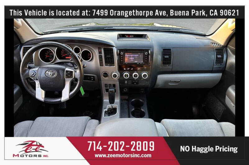 2016 Toyota Sequoia SR5