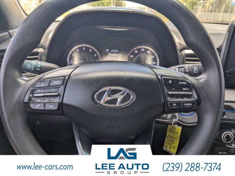 2019 Hyundai Veloster