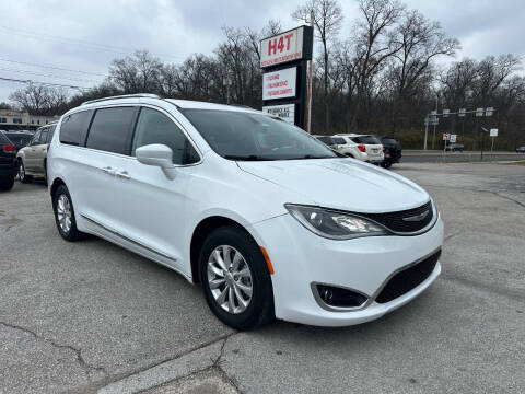 2018 Chrysler Pacifica for sale at H4T Auto in Toledo OH