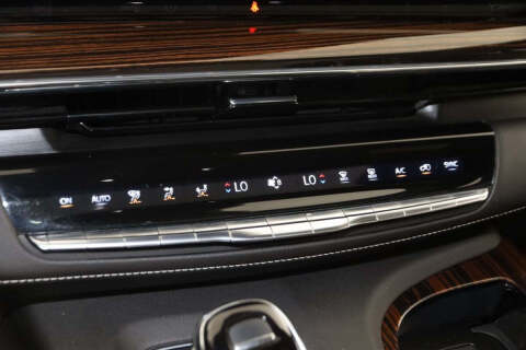 2022 Cadillac Escalade ESV Premium Luxury