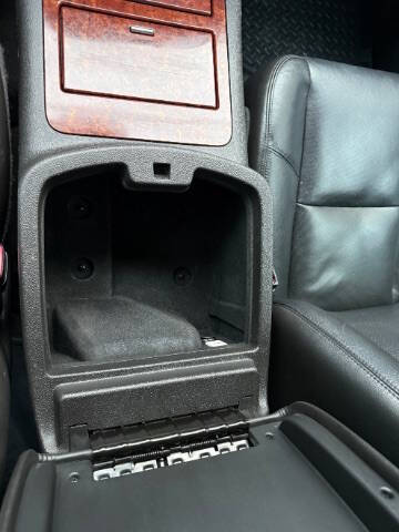 2011 Chevrolet Avalanche LTZ