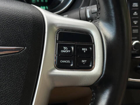 2011 Chrysler 200 Limited